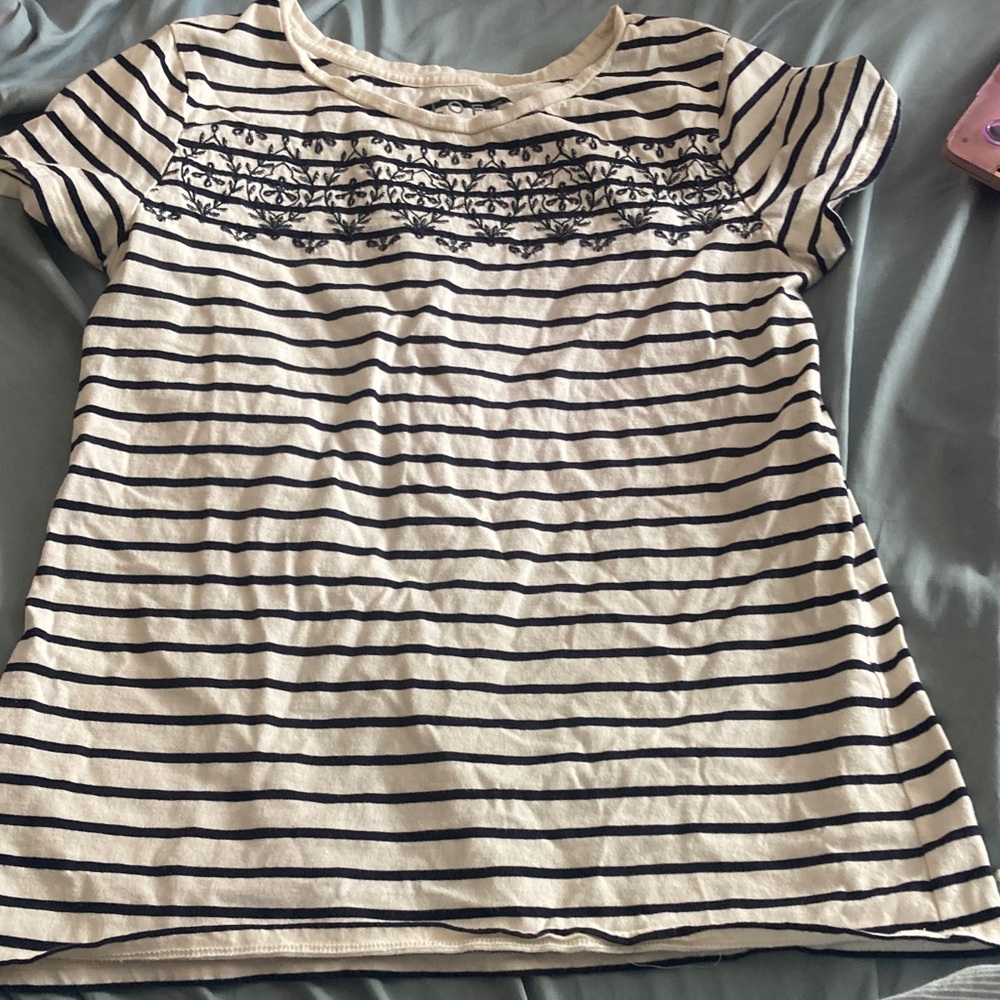 Loft striped embroidered t shirt xs